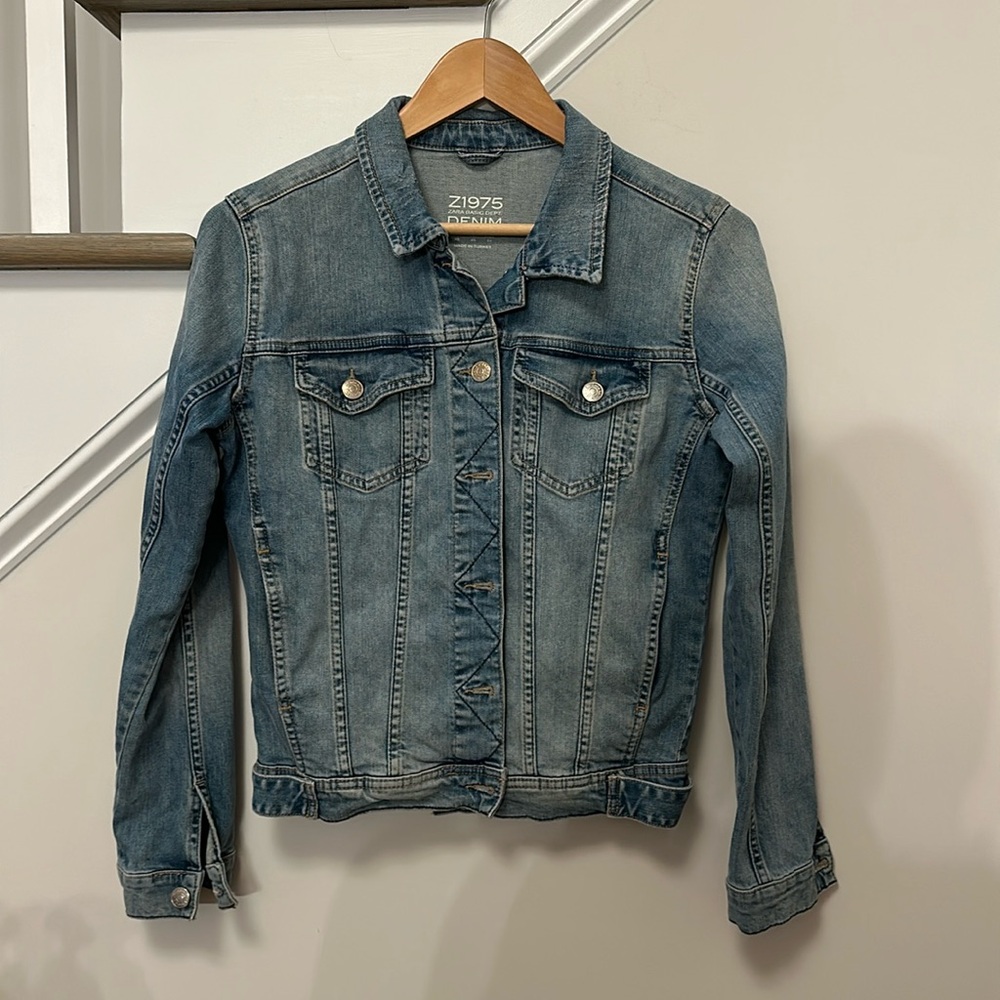 Zara Denim Jean Jacket women’s size xs